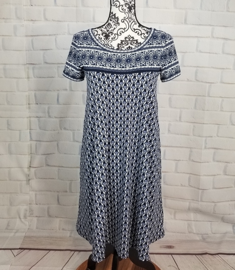 Max Studio size xs floral print stretch dress